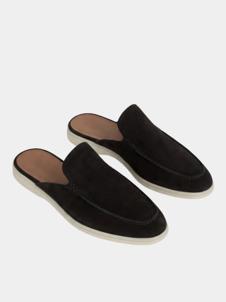 Black Yacht Mule