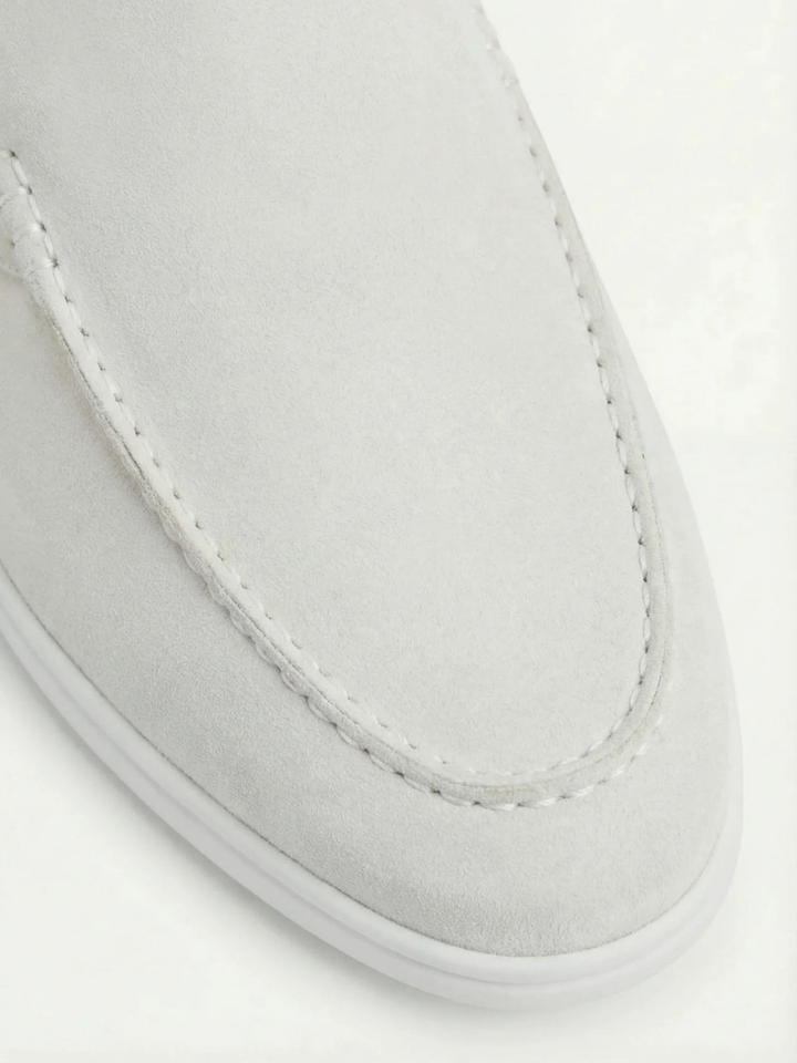 White Yacht Mule