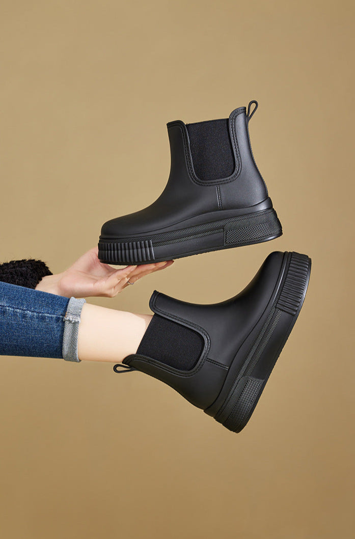 Metro Chelsea Boots