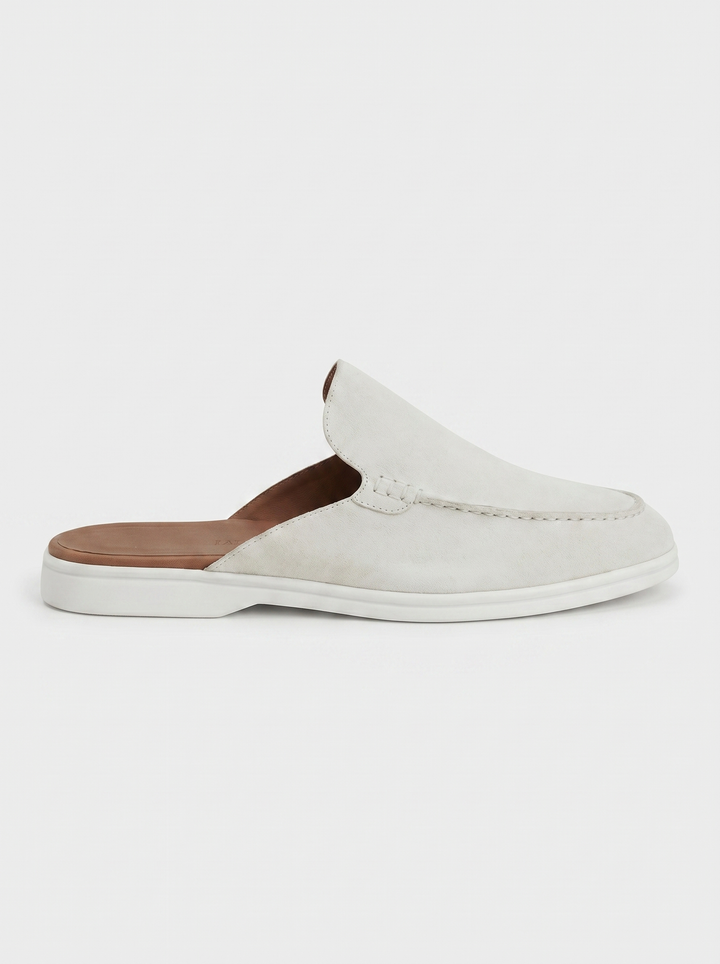 White Yacht Mule